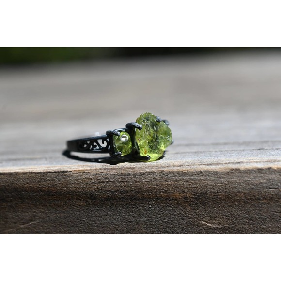 Triple Raw Peridot Engagement Ring Rough Peridot Wedding Band Uncut Peri… - Picture 2 of 4
